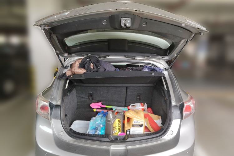 Used Mazda 3 2012 Hatchback 1.6L Automatic Elite Model Trunk