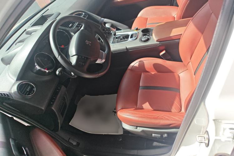 Used Peugeot 3008 2016 1.6THP Automatic Prestige Edition Left Front Seat