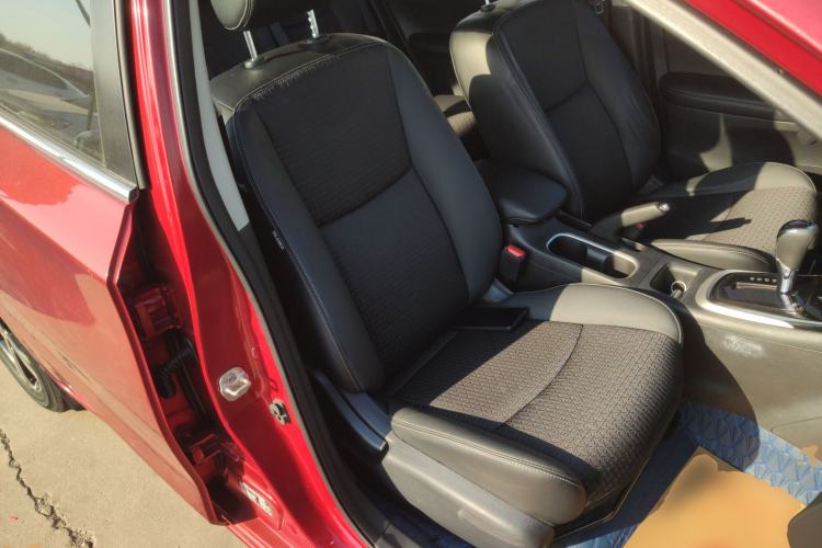 Used Nissan Tiida 2019 1.6L CVT Smart Enjoyment Version China VI Standard Right Front Seat