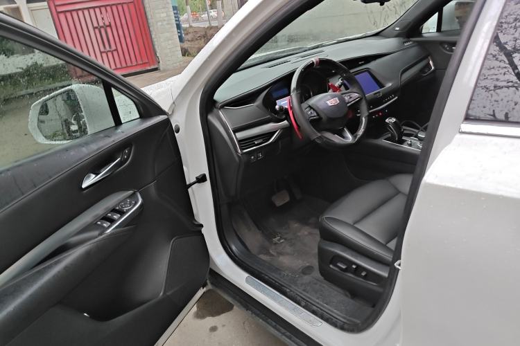 Used Cadillac XT4 2018 28T Two-Wheel Drive Leading Version Driver Seat