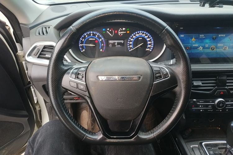 Used Venucia T90 2018 2.0L CVT Smart Connect Prestige Version China VI Standard
