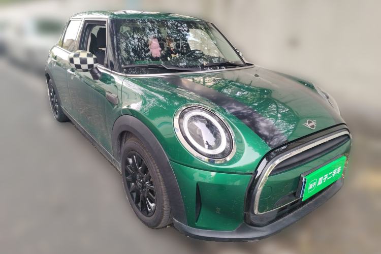 Used MINI 2023 1.5T ONE Five-Door Edition Front Right 45 Deg