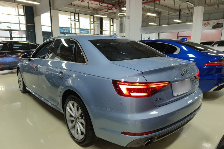 Used Audi A4L 2018 30th Anniversary Edition 40 TFSI Fashion Model
