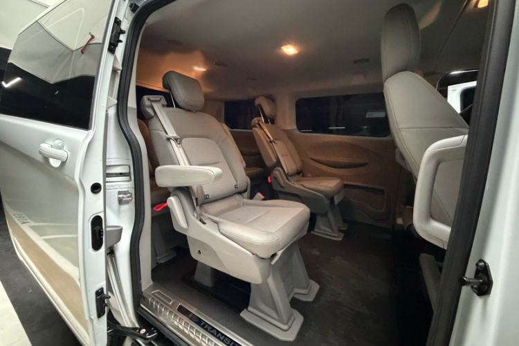 Used Ford Transit 2023 2.0T Diesel Manual Commercial & Travel Short Wheelbase Low-Roof 7/8/9-Seater
