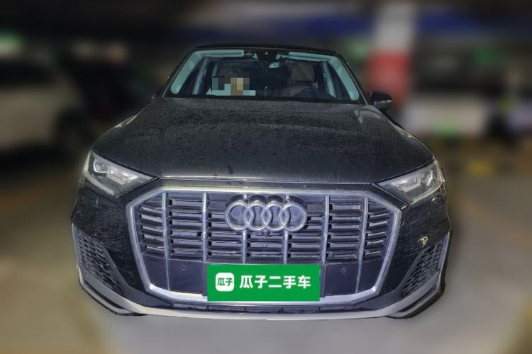 Used Audi Q7 2022 55 TFSI quattro S line Sport model
