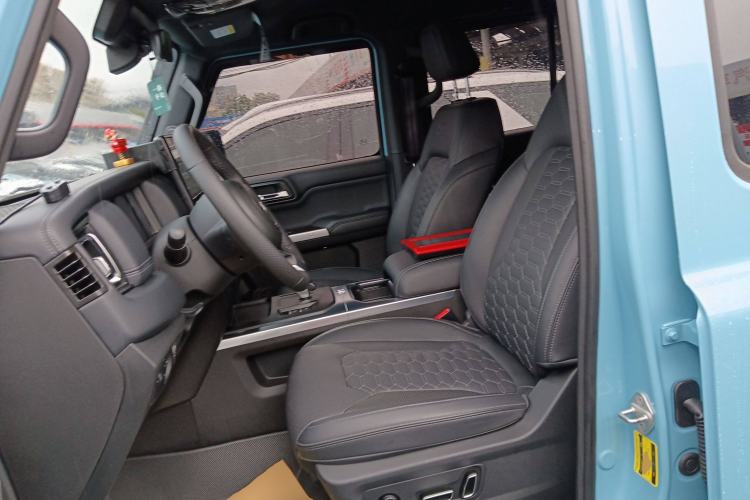 Used 212 T01 2025 2.0T Changfeng