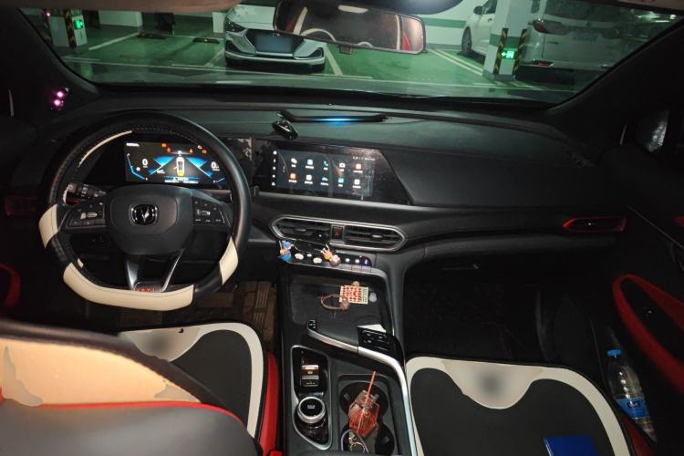 Used CHANGAN UNI-T 2020 1.5T Prestige Version Center Console