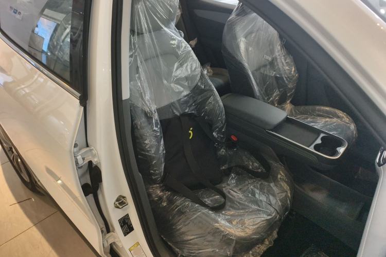 Used Bestune Yueyi 03 2025 445km Joyful Edition Right Front Seat