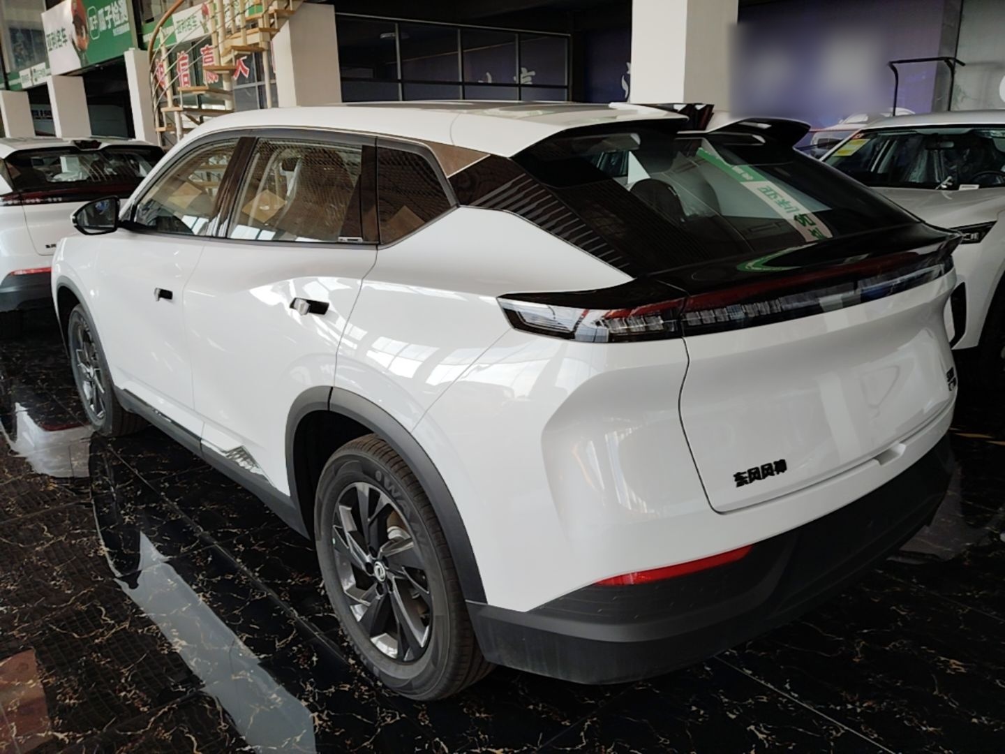 Dongfeng Aeolus SKY EV01 2025 530 km AIR Elite Edition — снимка 4