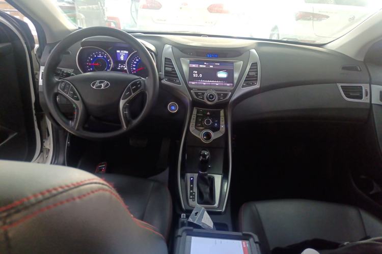 Used Hyundai Elantra (5th Generation / Langdong) 2016 1.6L Automatic Prestige Model
