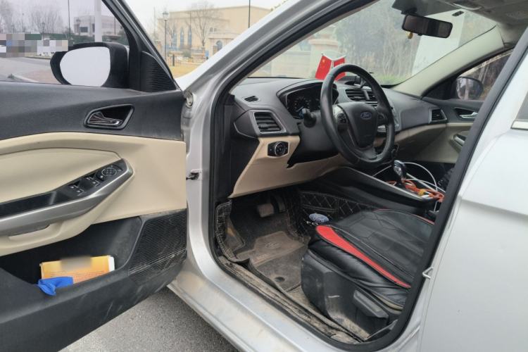 Used Ford Escort 2015 1.5L Automatic Fashion Model