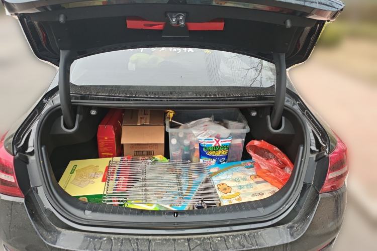 Used Hongqi H5 2022 Classic Model 1.5T DCT Flagship Edition Trunk