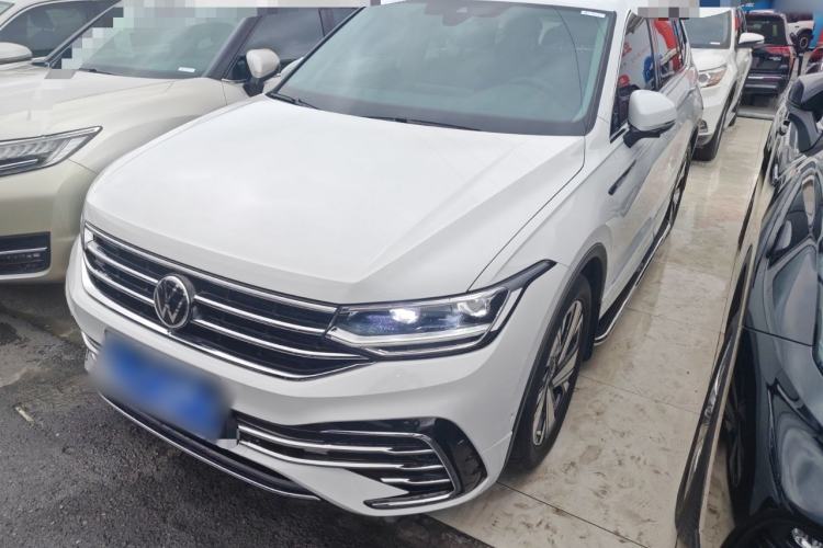 Used Volkswagen Tiguan L 2023 Restyled 330TSI Automatic Two-Wheel Drive R-Line Enhanced Comfort Version