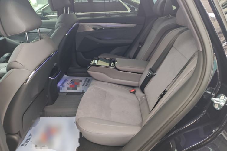 Used VOYAH PASSION 2024 PHEV Four-Wheel Drive Ultra-Long Range Flagship Model Left Rear Seat