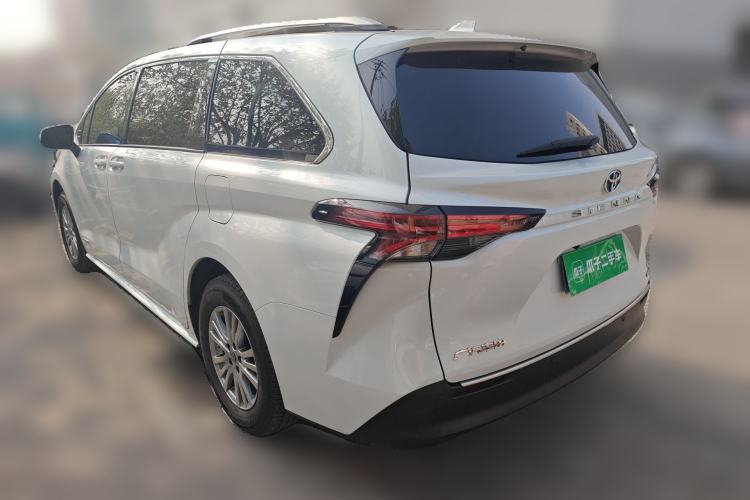 Used Toyota SIENNA 2021 2.5L Hybrid Comfort Edition
