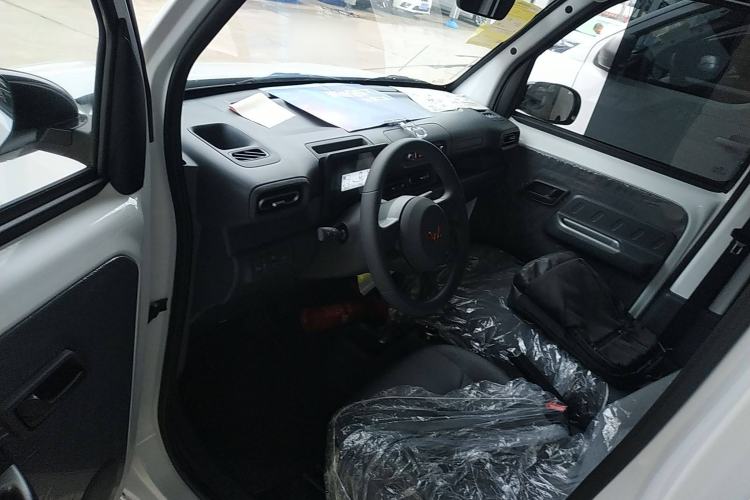 Used Wuling Zhiguang New Energy 2025 Comfort Model