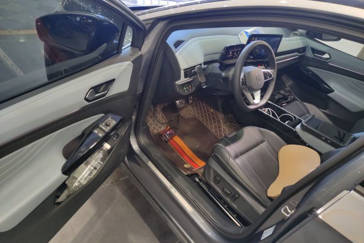 Used Volkswagen ID.4 X 2024 Pure & Smart Edition
