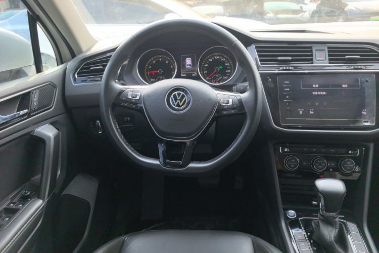 Used Volkswagen Tiguan L 2021 280TSI Automatic Two-Wheel Drive Smart Edition Steering Wheel