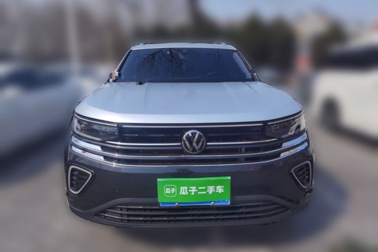 Used Volkswagen Tavendor 2023 330TSI Luxury Touring Edition