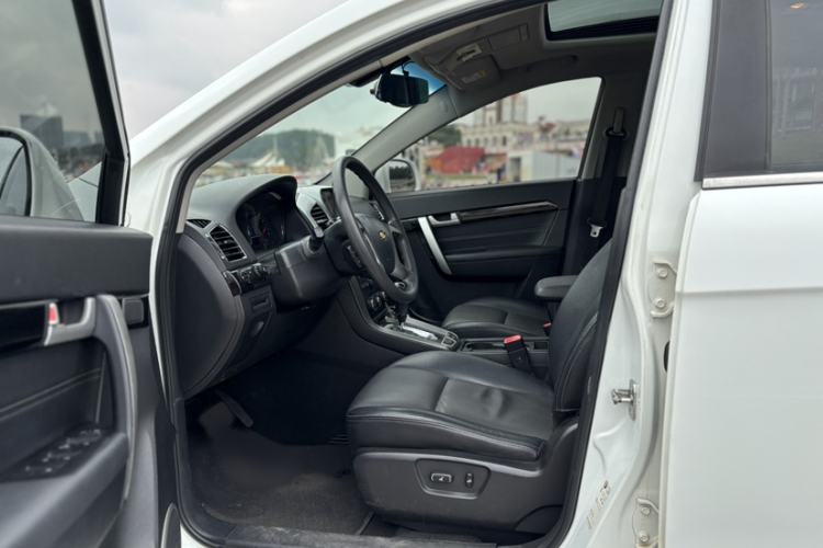 Used Chevrolet Captiva 2017 2.4L Two-Wheel Drive Luxury Edition 7 Seats
