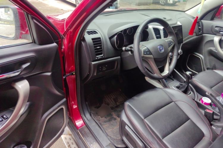 Used CHANGAN CS35 2012 1.6L Manual Luxury Model China IV Standard Driver Seat