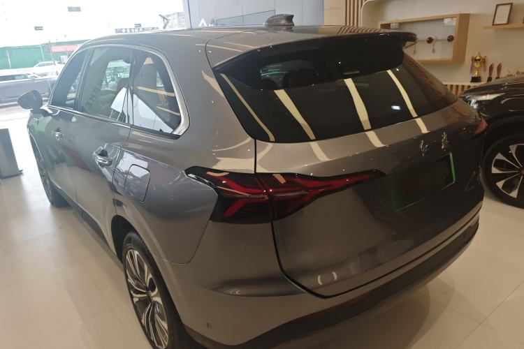 Used Hongqi HS6 PHEV 2026 220 All-Wheel Drive Smart Hybrid Version