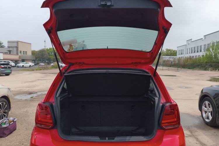 Used Volkswagen Polo 2014 1.4L Automatic Comfort Edition Trunk