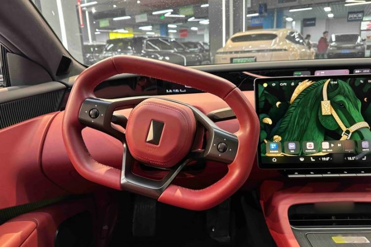 Used Avatr 12 2025 Year Updated Ultra Extended-Range Version