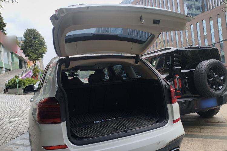 Used BMW X3 2020 xDrive30i Luxury Model with M Sport Package
