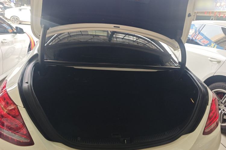 Used Mercedes-Benz C-Class 2017 Facelift C 200 L Sport Edition