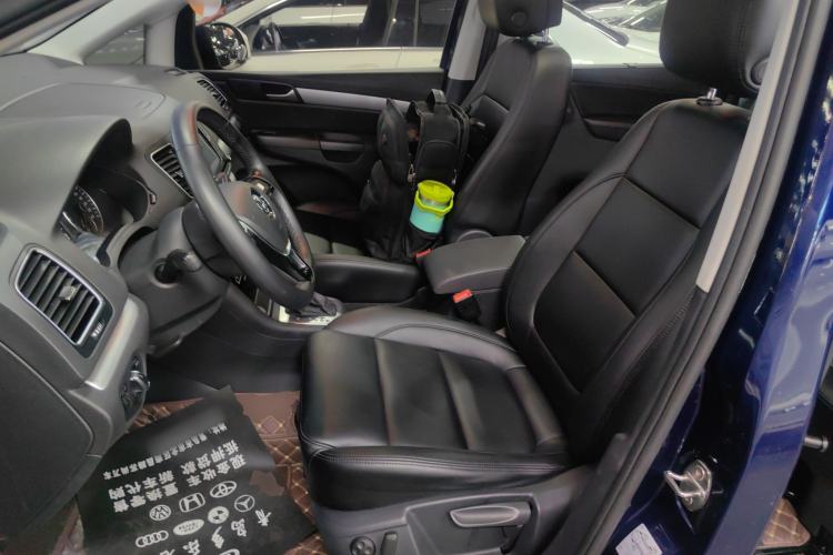 Used Volkswagen Sharan 2018 Revised Version 380TSI Comfort Edition 7-Seater
