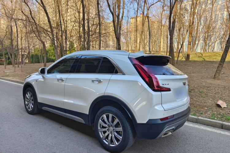 Used Cadillac XT4 2021 28T Two-Wheel Drive Leading Version

