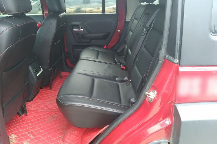 Used BAIC Off-Road BJ40 2016 2.3T Automatic Four-Wheel Drive Premium Edition Left Rear Seat