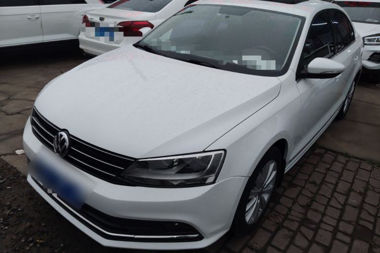 Used Volkswagen Sagitar 2015 1.6L Manual Comfort Model