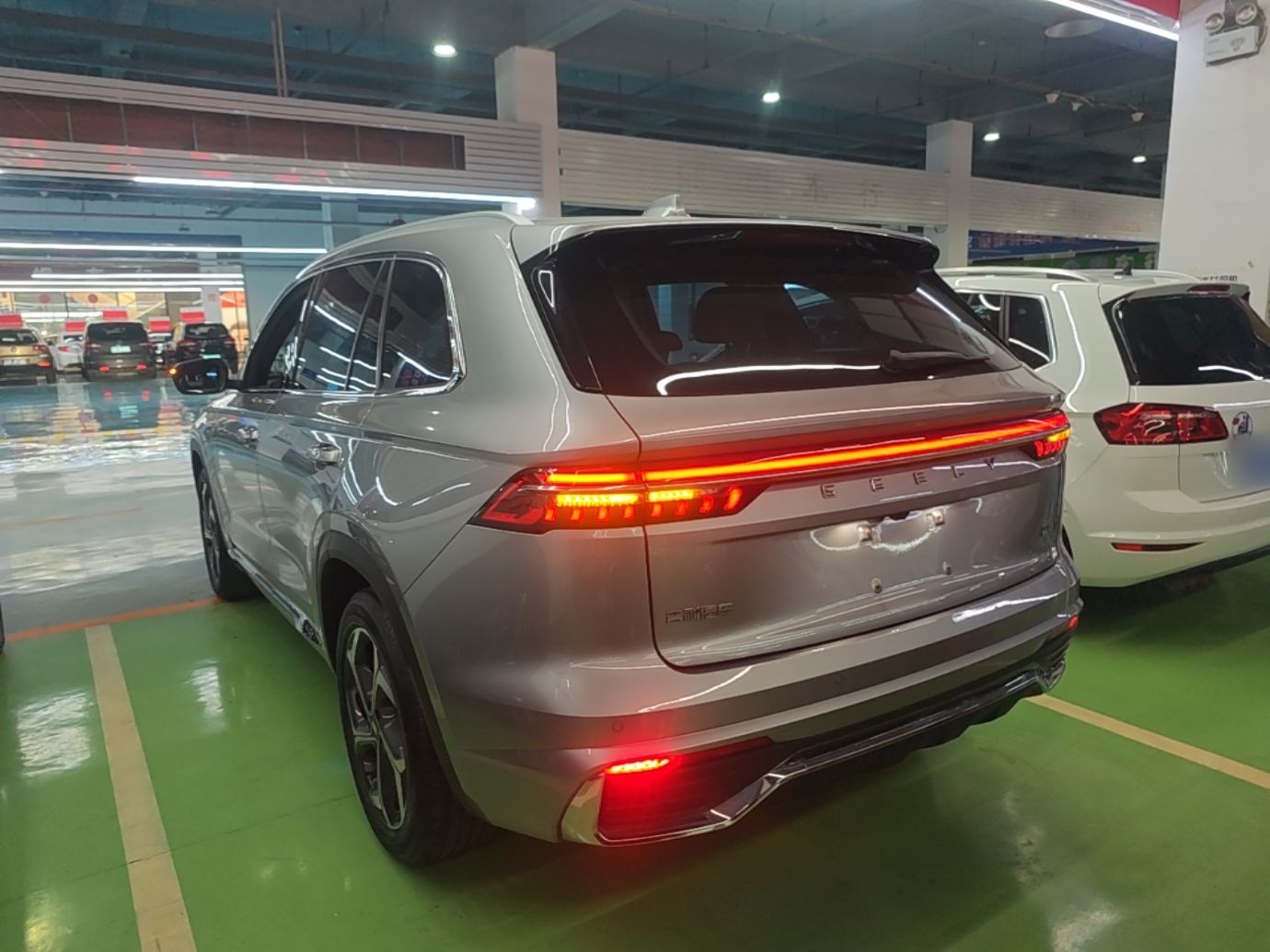 Geely Auto Monjaro L 2021 2.0TD DCT EVO Two-Wheel Drive Prestige Version — снимка 4
