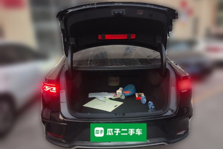 Used BYD Han 2024 EV Glory Edition 715KM Front-Wheel-Drive Flagship Model
