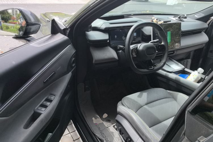 Used Lynk & Co 08 EM-P 2023 120km Long-Range Halo Driver Seat