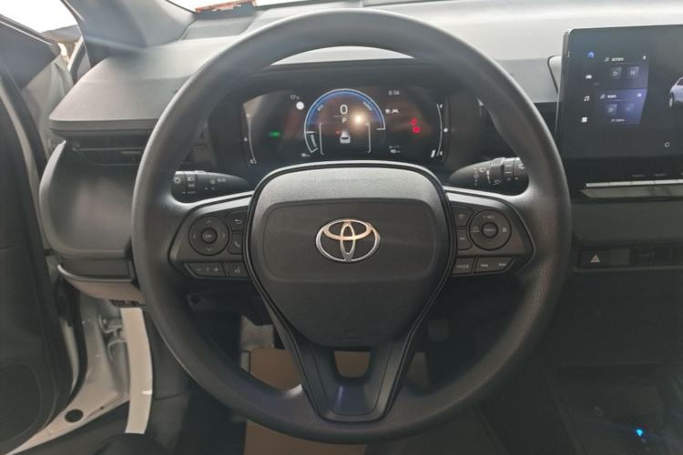 Used Toyota Corolla Cross 2026 Model 2.0L Smart Electric Hybrid Dual-Engine Pioneer Edition
