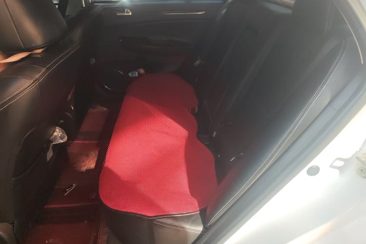 Used BYD Surui 2014 1.5TID Automatic Luxury Model
