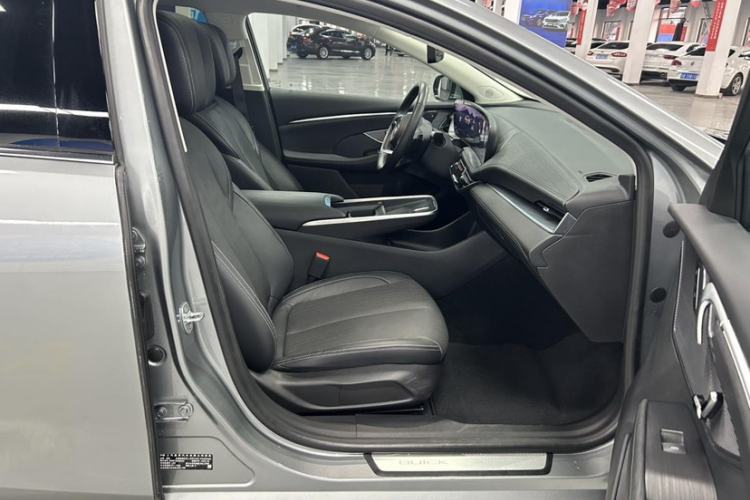 Used Buick LaCrosse 2023 28T Prestige Edition
