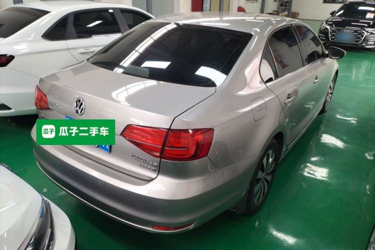 Used Volkswagen Sagitar 2017 180TSI Automatic Luxury Edition
