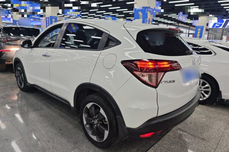 Used Honda Vezel 2017 1.8L CVT Front-Wheel Drive Pioneer Edition
