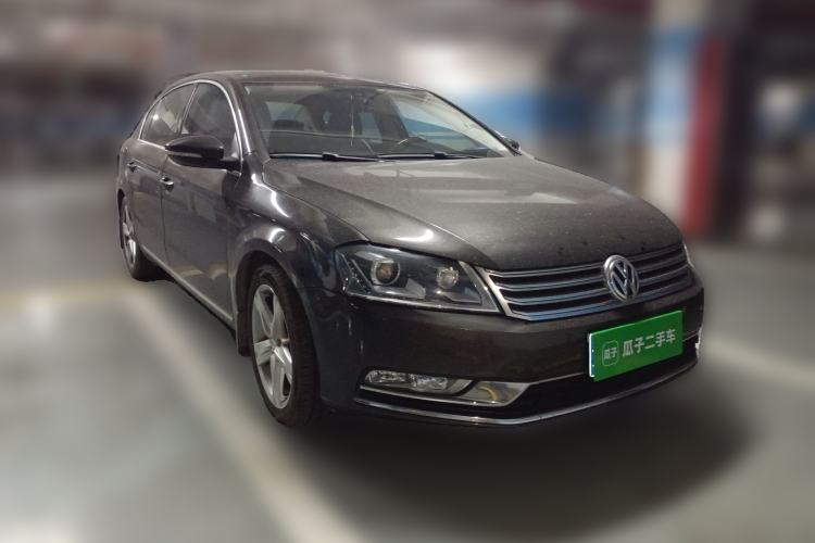 Used Volkswagen Magotan 2015 1.8TSI Prestige Model Front Right 45 Deg