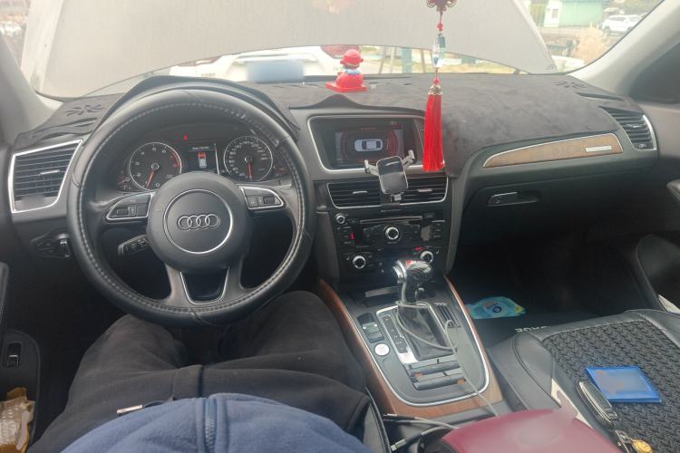 Used Audi Q5 2018 Collector's Edition 40 TFSI Technology Model