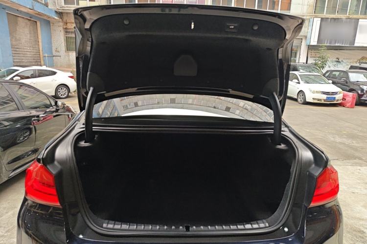 Used BMW 5 Series 2019 525Li M Sport Package