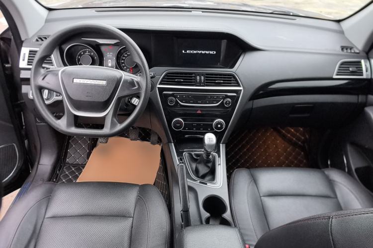 Used Leopaard CS10 2015 2.0T Manual Fashion Edition Center Console