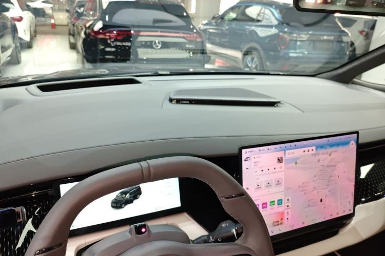 Used Zeekr 009 2024 Six-Seat Executive Version 4WD 108 kWh