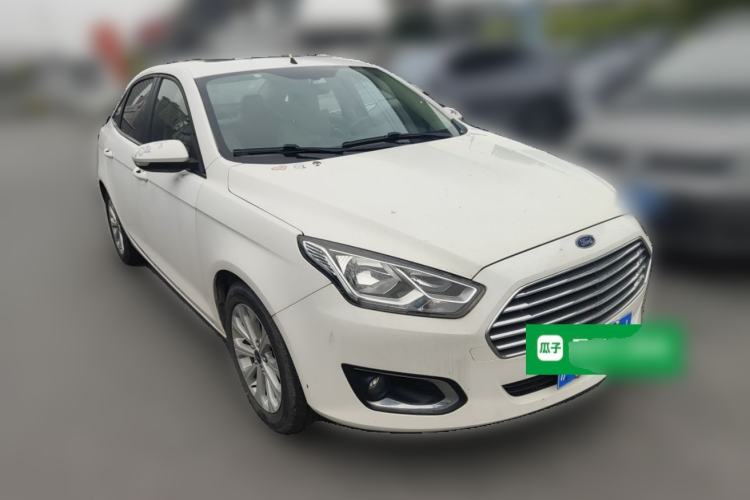 Used Ford Escort 2015 1.5L Automatic Fashion Model Front Right 45 Deg