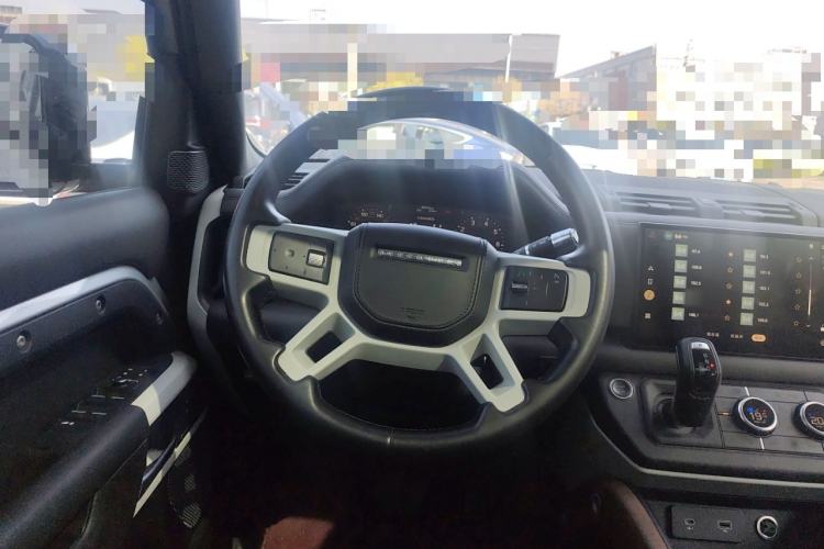 Used Land Rover Defender 2022 110 P400 X-DYNAMIC HSE Steering Wheel