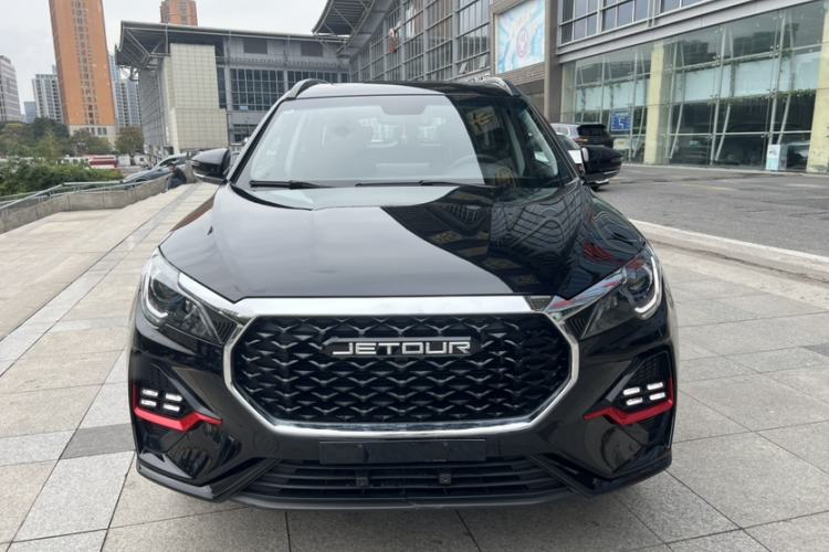 Used JETOUR X70 2023 1.5T DCT Beyond PRO Edition 5-Seater
